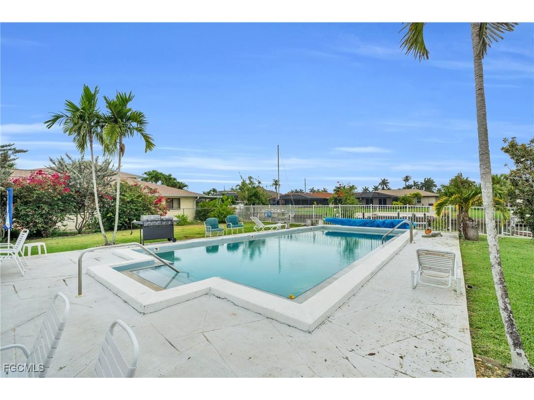 4802 Tudor Drive #201 Cape Coral FL 33904 2025020437 image22