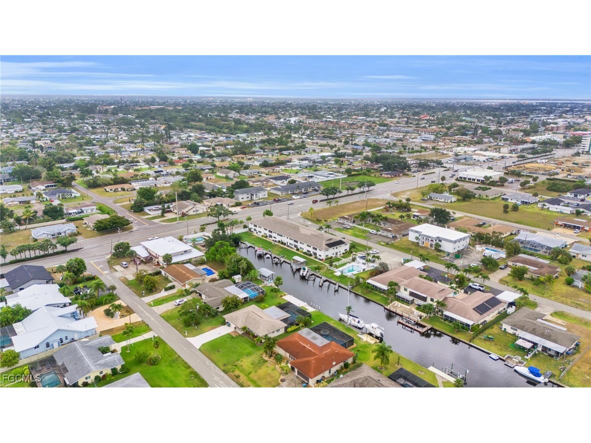 4802 Tudor Drive #201 Cape Coral FL 33904 2025020437 image28