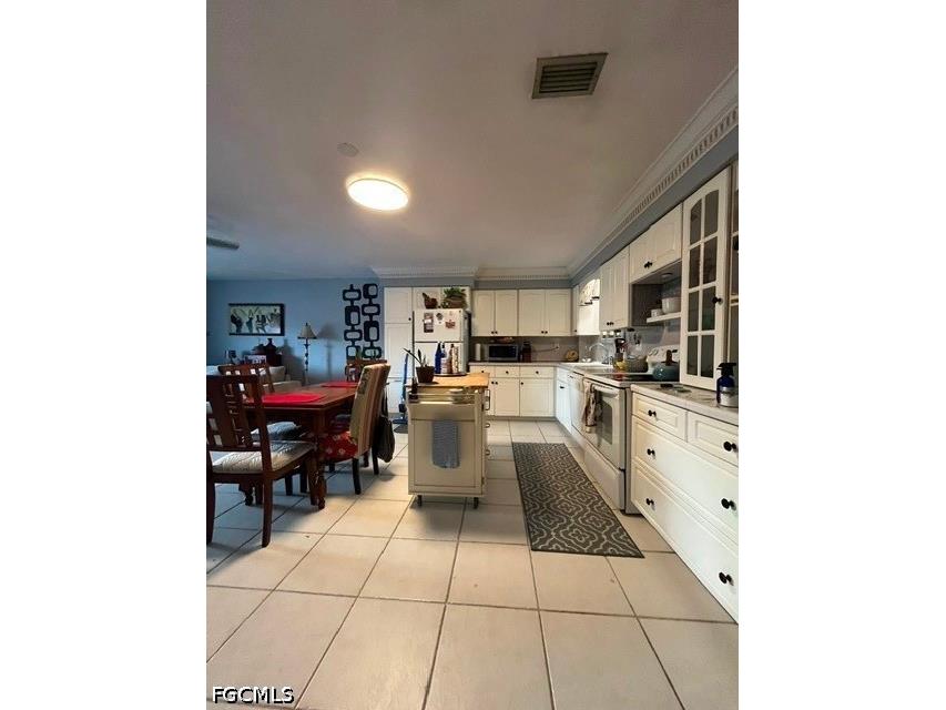 4802 Tudor Drive #202 Cape Coral FL 33904 2026010496 image9