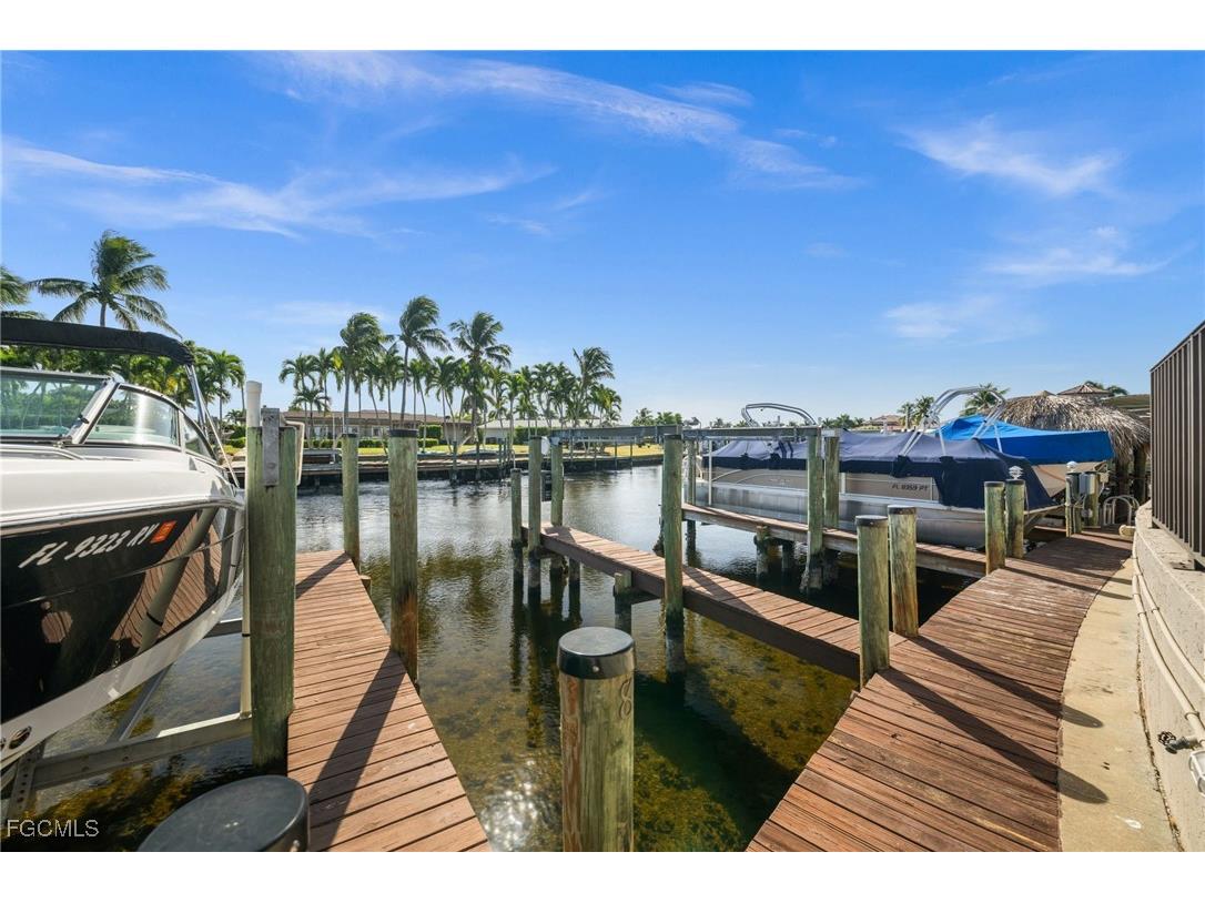 4803 SW Santa Barbara Court #8 Cape Coral FL 33914 2025025107 image35