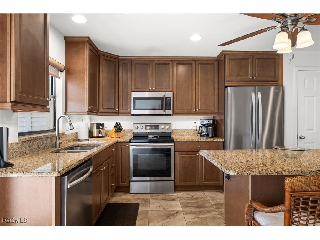 4803 SW Santa Barbara Court #8 Cape Coral FL 33914 2025025107 image6