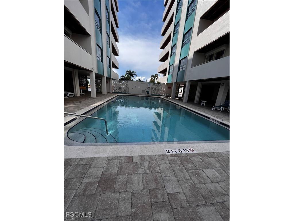 4803 Sunset Court #104 Cape Coral FL 33904 2025016328 image1