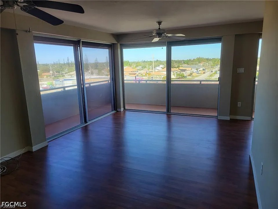 4803 Sunset Court #402 Cape Coral FL 33904 2026020267 image5