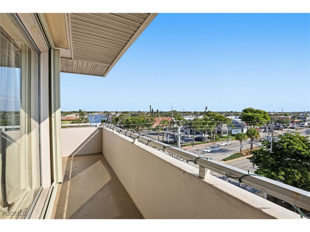 4803 Sunset Court #404 Cape Coral FL 33904 2026003373 image17