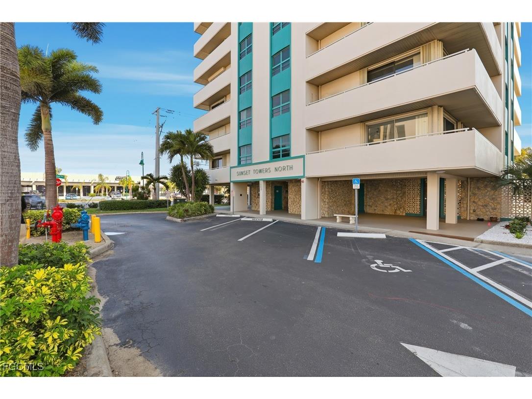 4803 Sunset Court #404 Cape Coral FL 33904 2026003373 image2