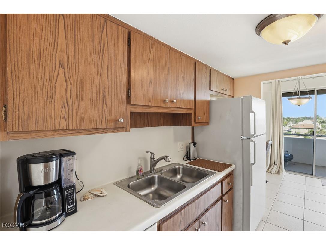 4803 Sunset Court #404 Cape Coral FL 33904 2026003373 image7