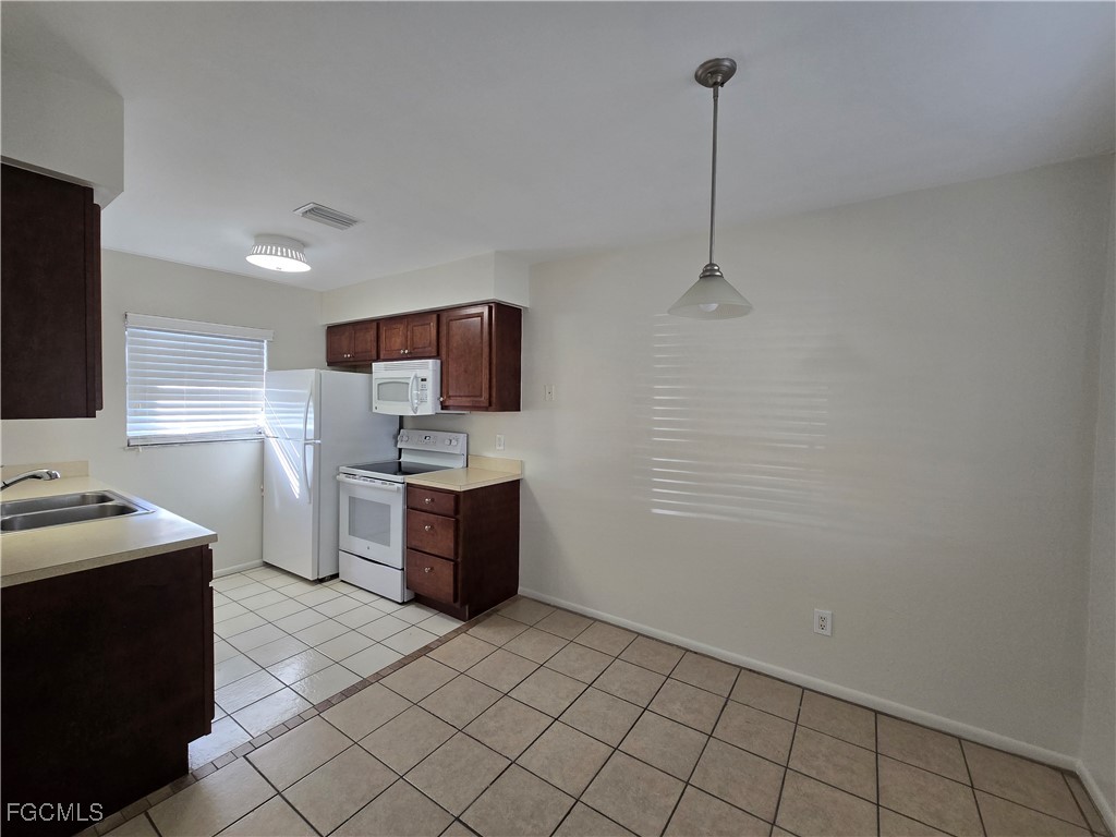 4803 Triton Court E #2 Cape Coral FL 33904 2025020736 image3