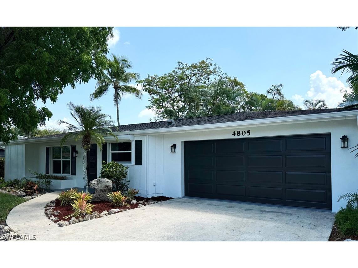 4805 Hawaii Boulevard #3 Naples FL 34112 224043861 image1