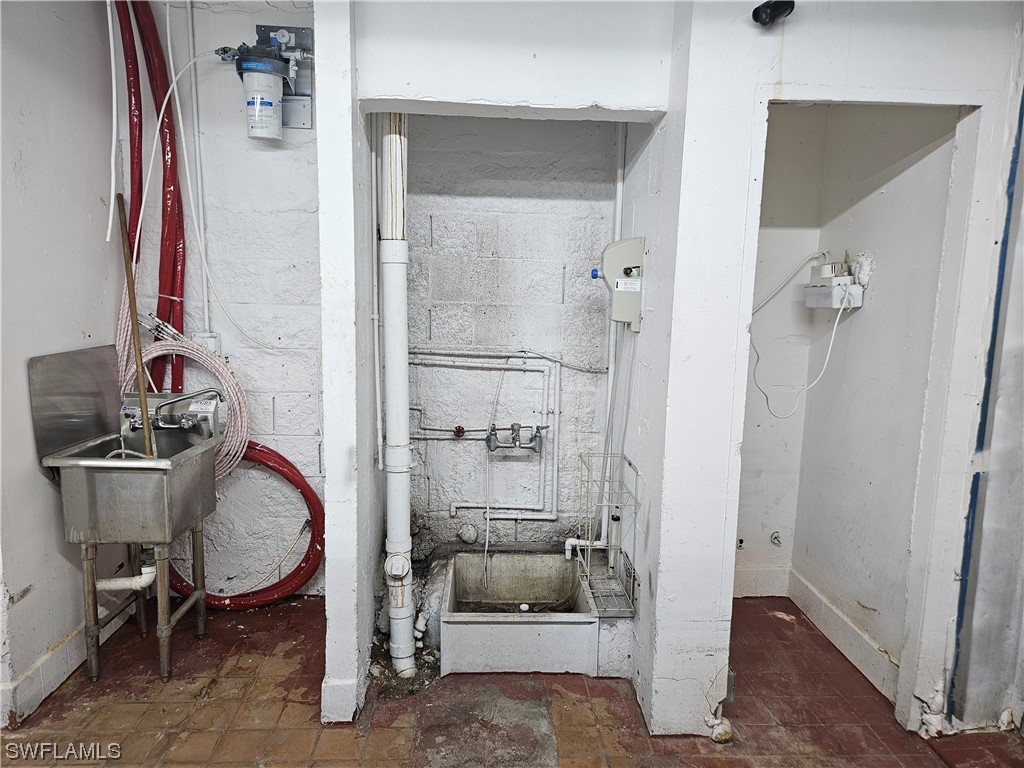 4805 S Cleveland Avenue Fort Myers FL 33907 224002456 image9