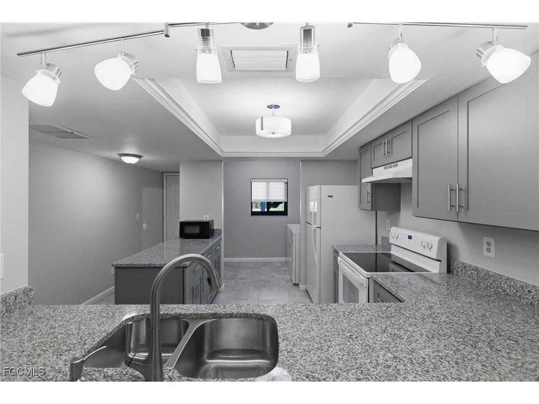4805 Sorrento Court #102 Cape Coral FL 33904 2025021389 image14