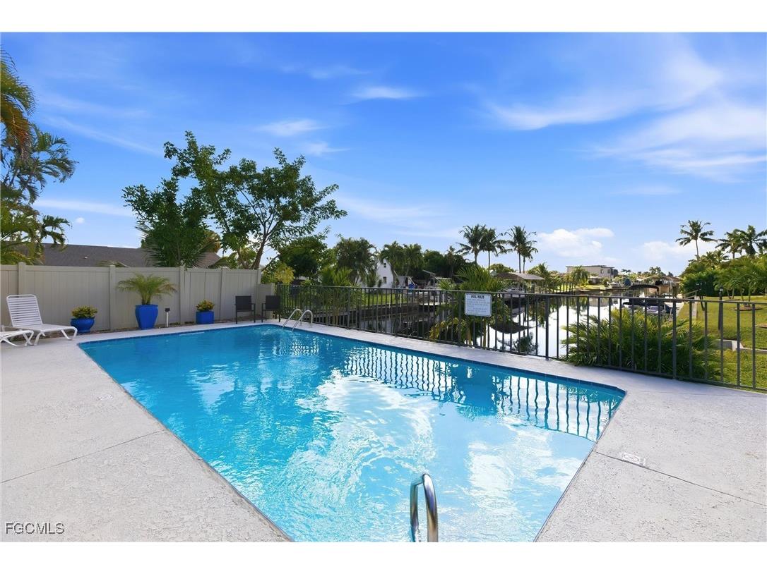 4805 Sorrento Court #102 Cape Coral FL 33904 2025021389 image33