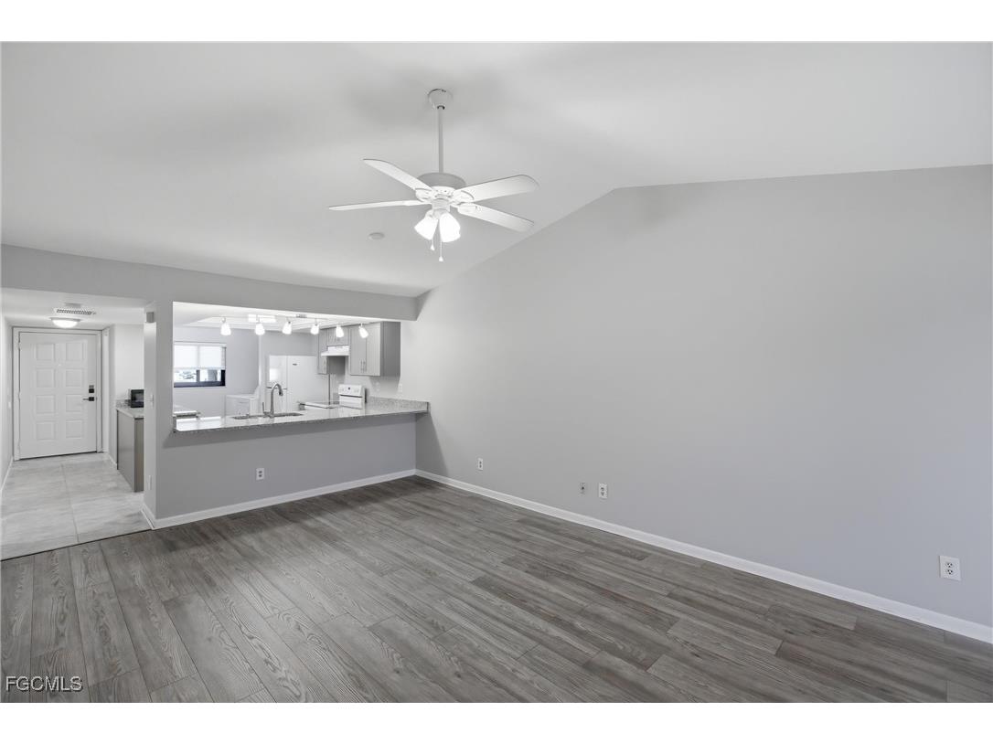 4805 Sorrento Court #102 Cape Coral FL 33904 2025021389 image8