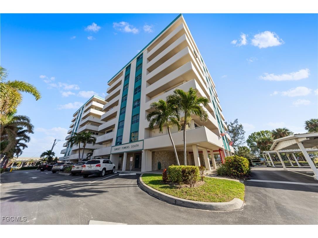 4807 Sunset Court #405 Cape Coral FL 33904 2025025954 image1
