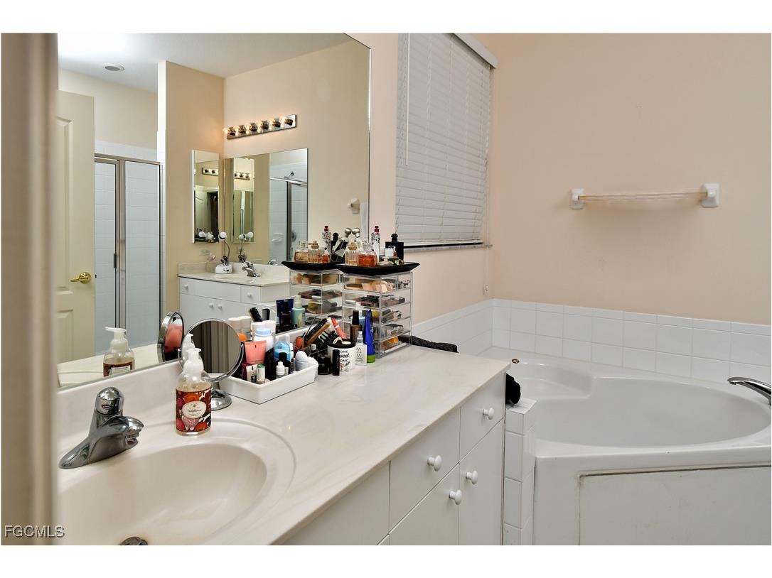 4808 Fairloop Run Lehigh Acres FL 33973 2025020157 image17