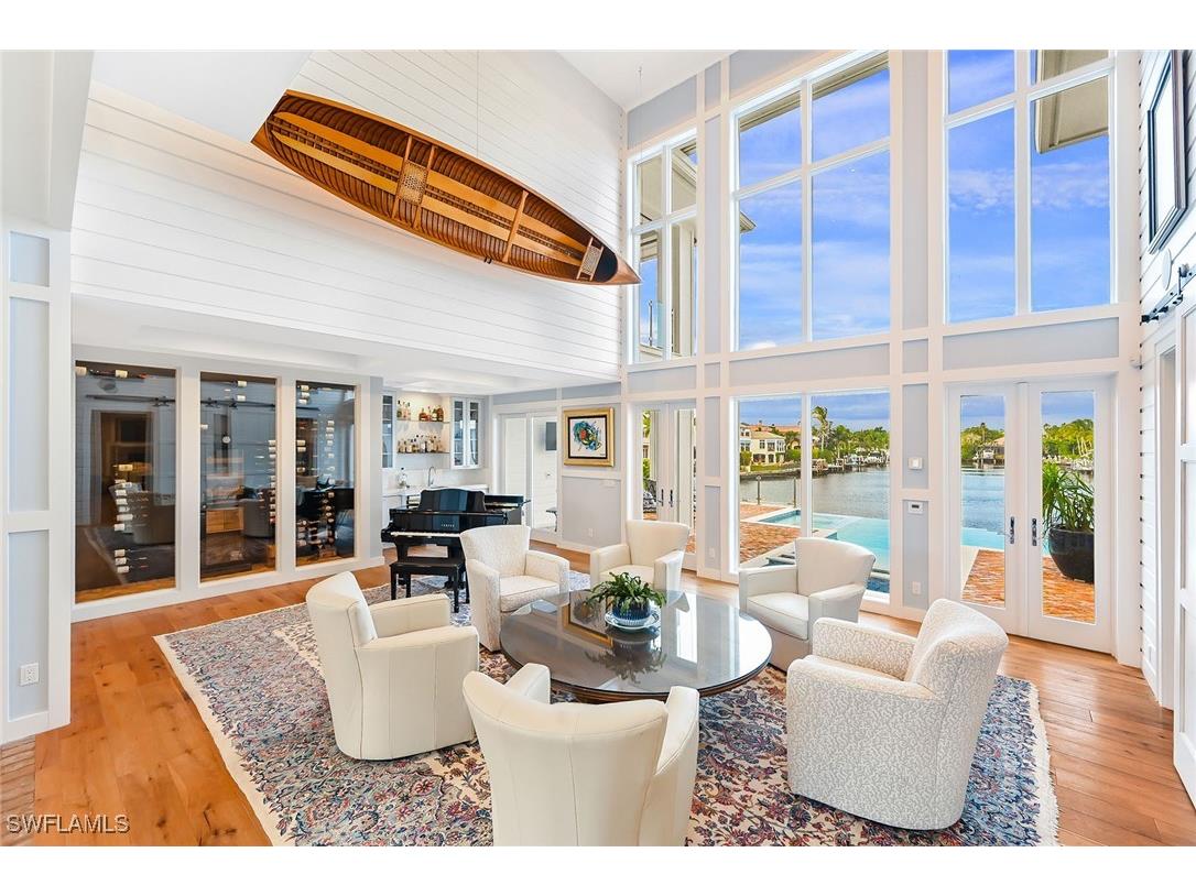 481 21st Avenue S Naples FL 34102 226001726 image1