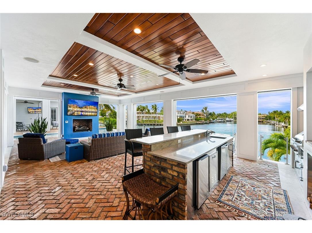 481 21st Avenue S Naples FL 34102 226001726 image10