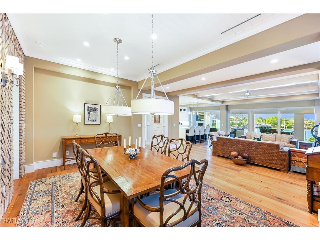 481 21st Avenue S Naples FL 34102 226001726 image11