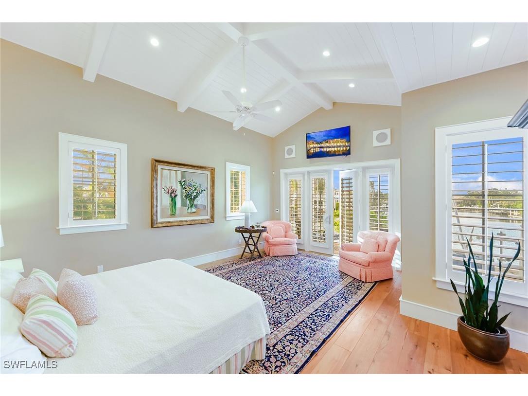 481 21st Avenue S Naples FL 34102 226001726 image12