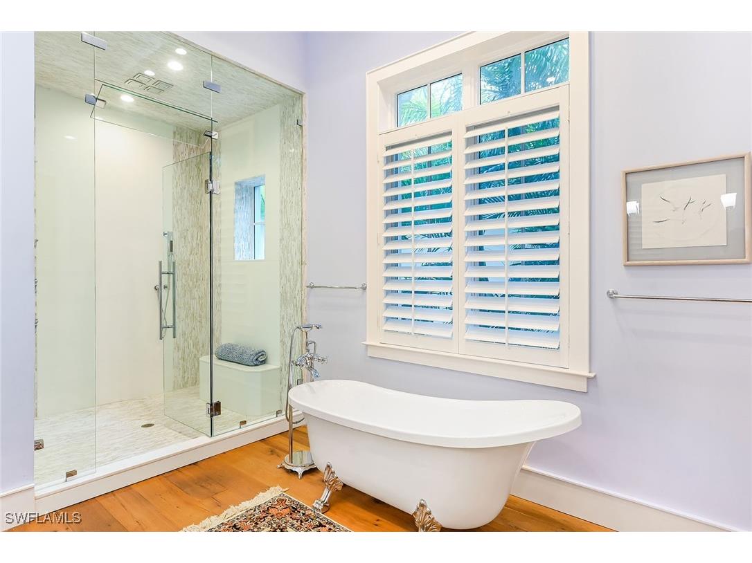 481 21st Avenue S Naples FL 34102 226001726 image16