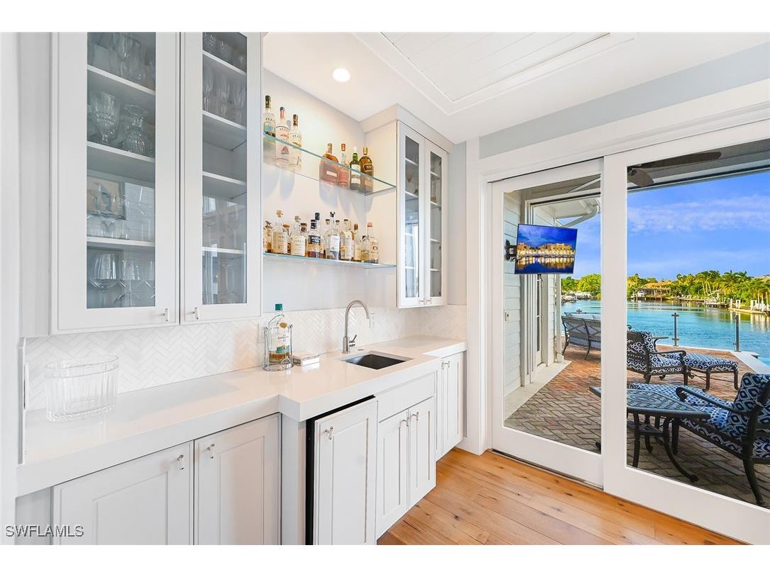 481 21st Avenue S Naples FL 34102 226001726 image3