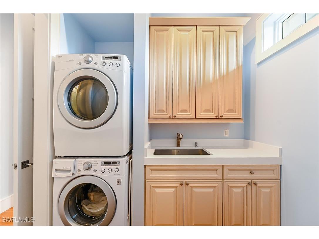 481 21st Avenue S Naples FL 34102 226001726 image37