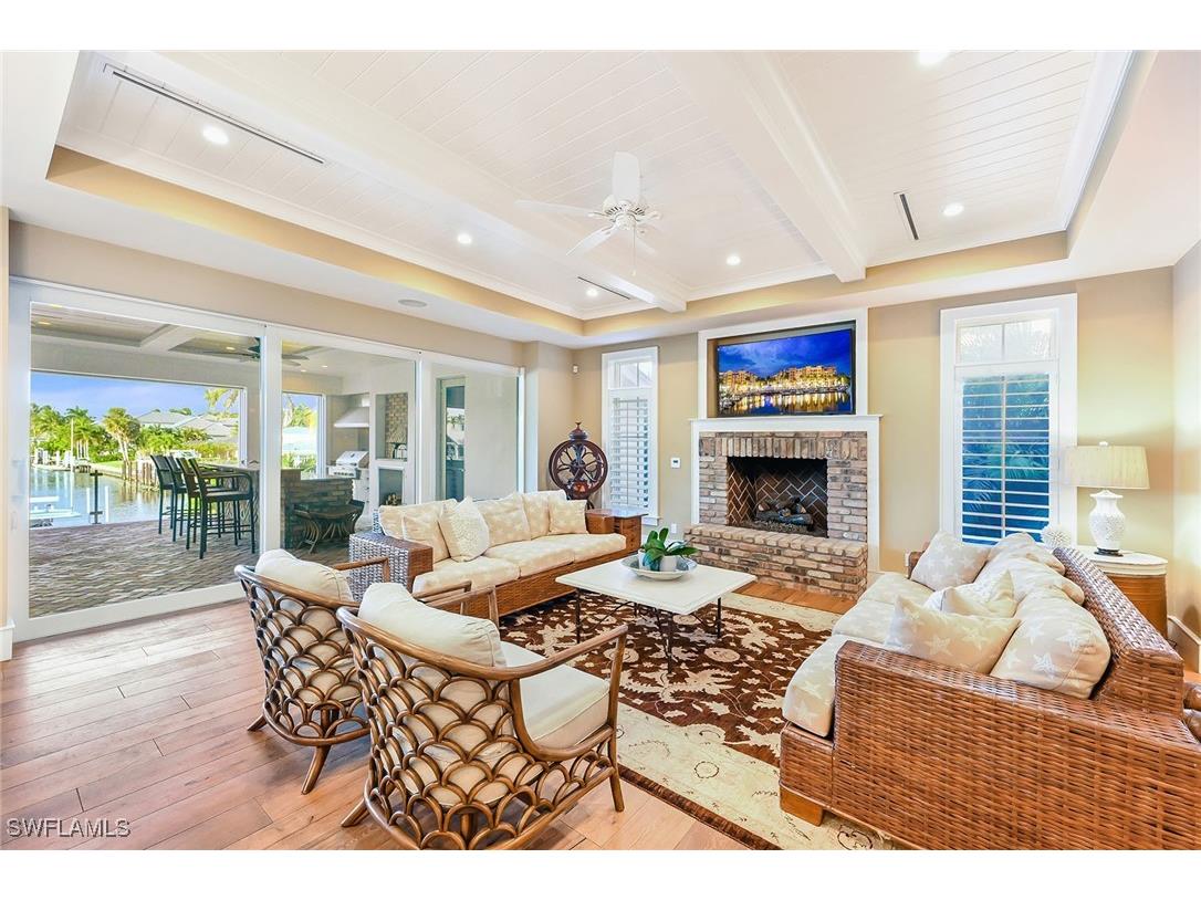 481 21st Avenue S Naples FL 34102 226001726 image8