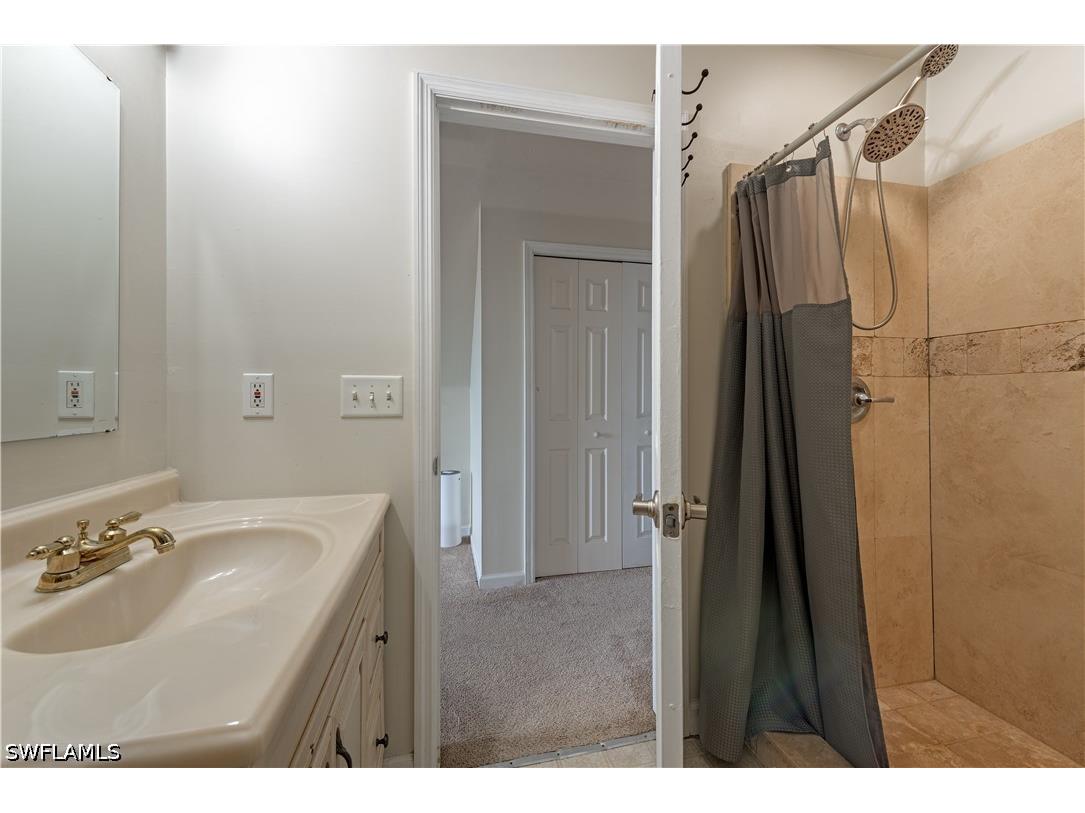 481 Leawood Circle Naples FL 34104 226026516 image3