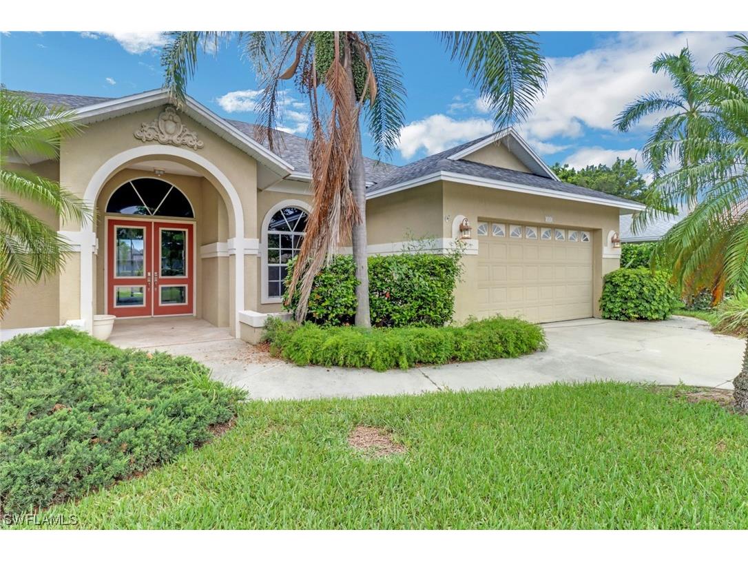 481 Raven Way Naples FL 34110 223042306 image1
