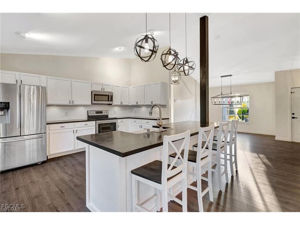 4810 12th Street NE Naples FL 34120 2025007690 image8