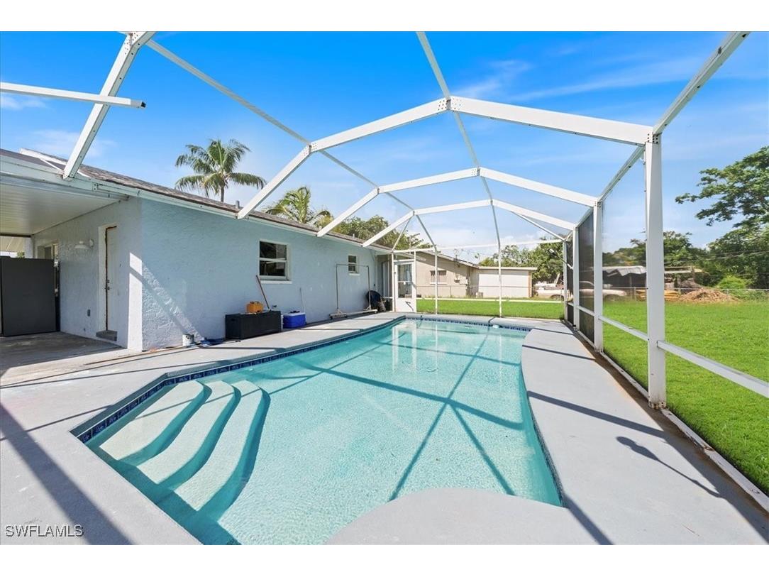 4810 Duera Mae Drive Fort Myers FL 33908 225074994 image1