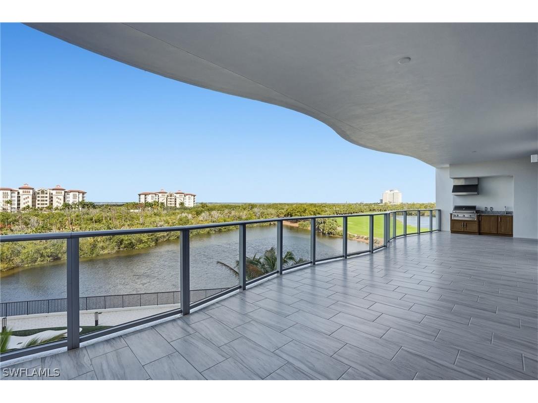 4810 Pelican Colony #404 Bonita Springs FL 34134 226007139 image2