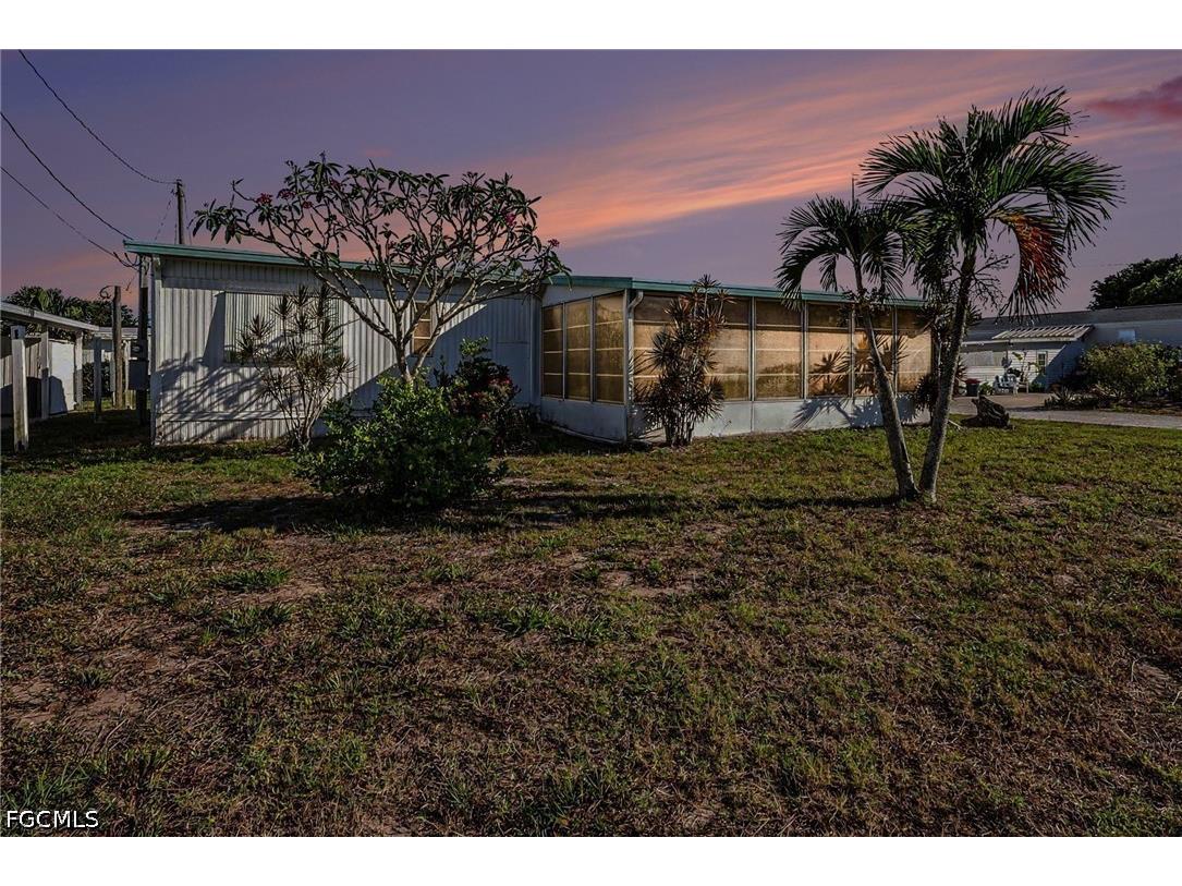 4811 Flamingo Drive Saint James City FL 33956 2026019104 image1