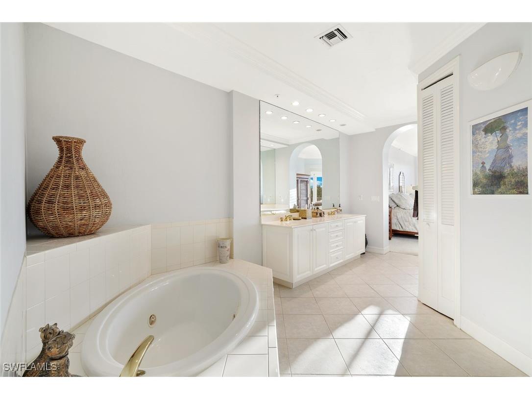 4811 Island Pond Court #302 Bonita Springs FL 34134 225083464 image8