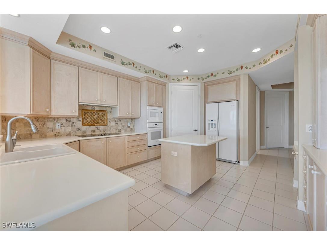 4811 Island Pond Court #402 Bonita Springs FL 34134 225029396 image6