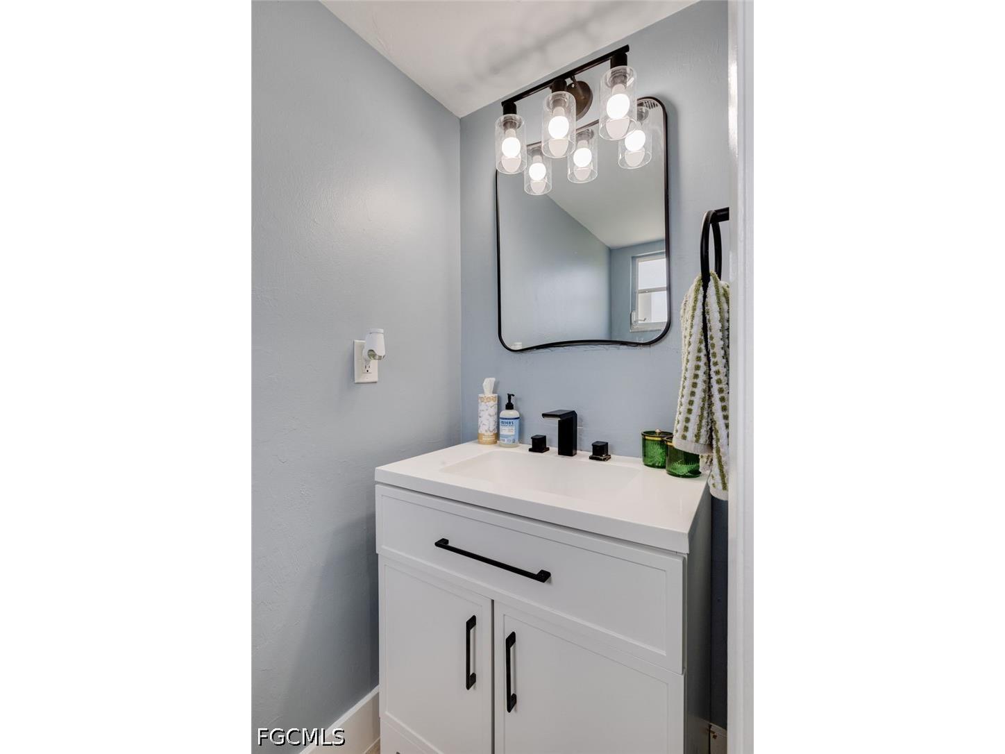 4811 Sunfish Court Fort Myers FL 33919 2026018258 image15