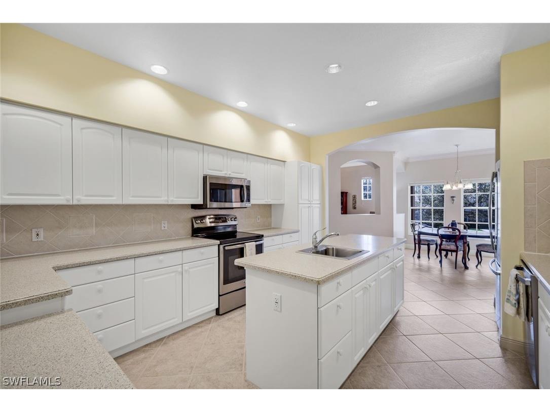 4815 Aston Gardens Way #B-202 Naples FL 34109 226010182 image9