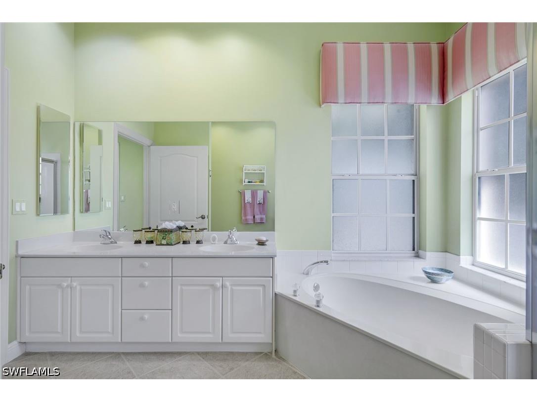  Naples FL 34109 226019567 image18