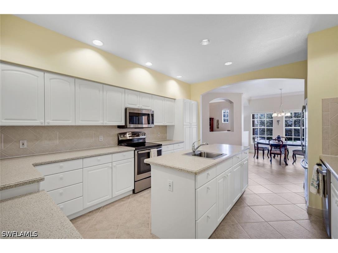  Naples FL 34109 226019567 image9