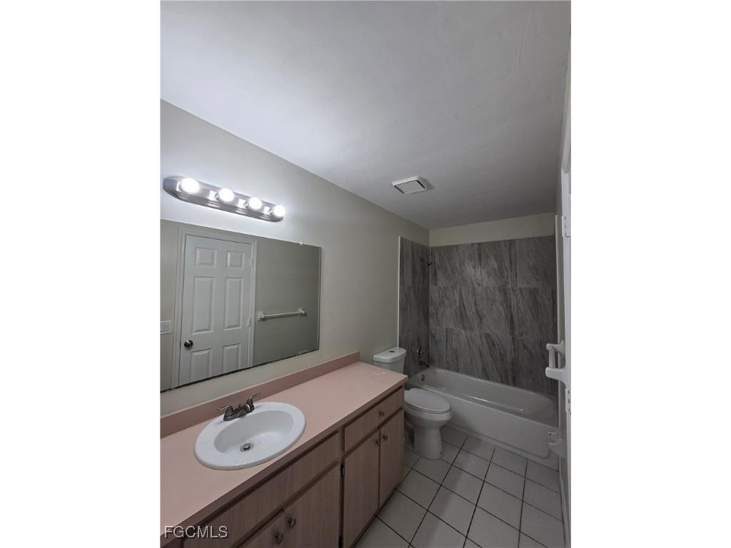 4815 Triton Court E #11 Cape Coral FL 33904 2025020750 image21