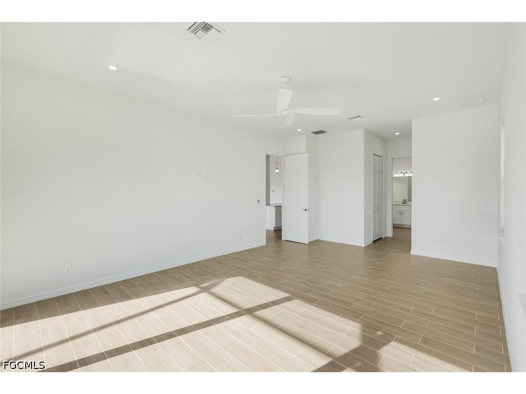 4817 Pelican Boulevard Cape Coral FL 33914 2026015382 image14