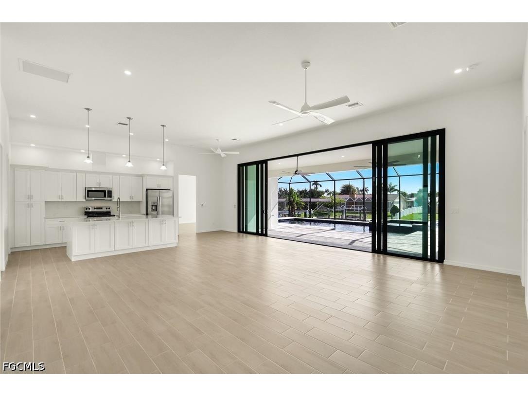 4817 Pelican Boulevard Cape Coral FL 33914 2026015382 image8