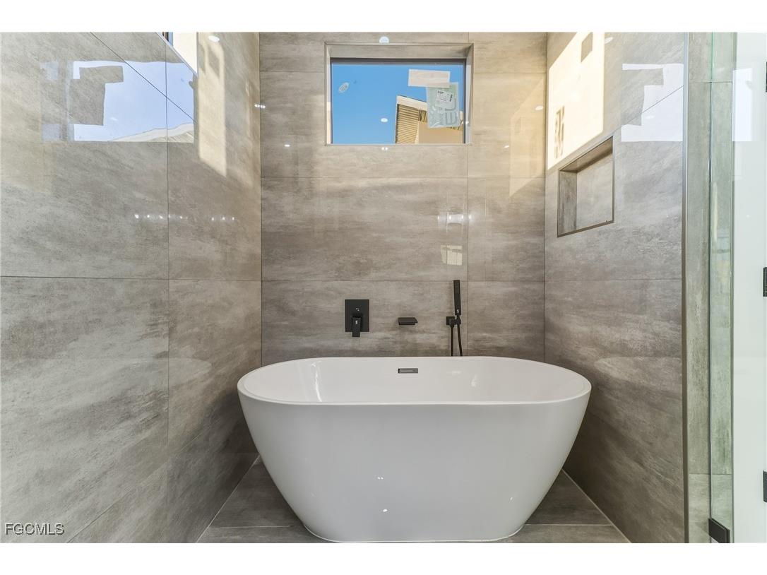 4817 SW 18th Avenue Cape Coral FL 33914 2026006328 image22