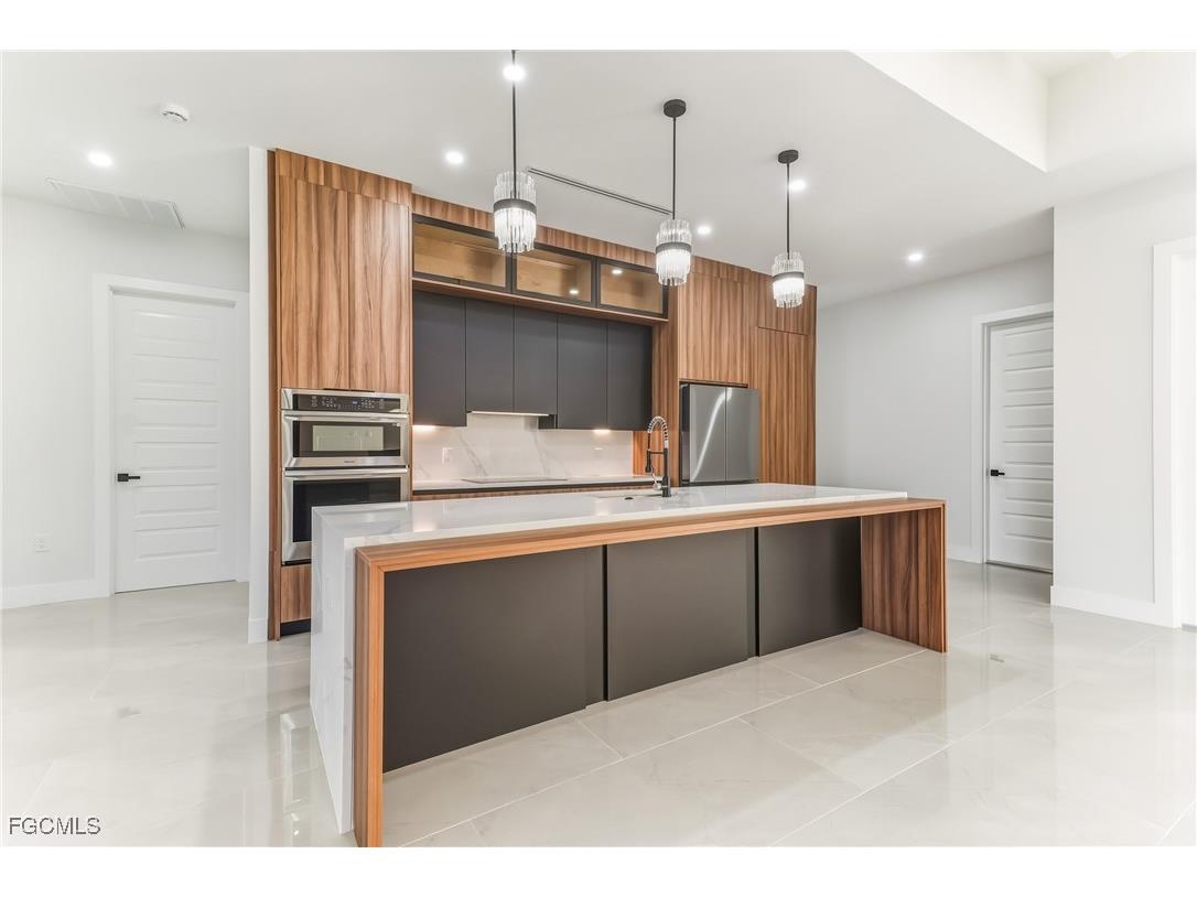 4817 SW 18th Avenue Cape Coral FL 33914 2026006328 image9