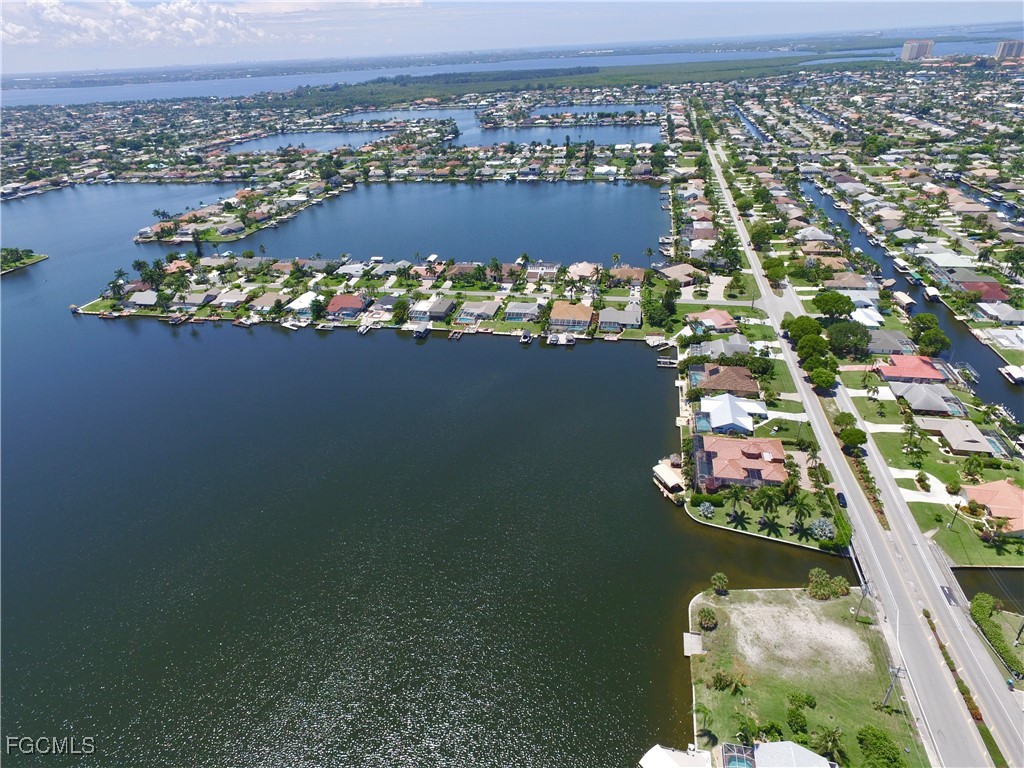 4817 Skyline Boulevard Cape Coral FL 33914 2025021266 image3