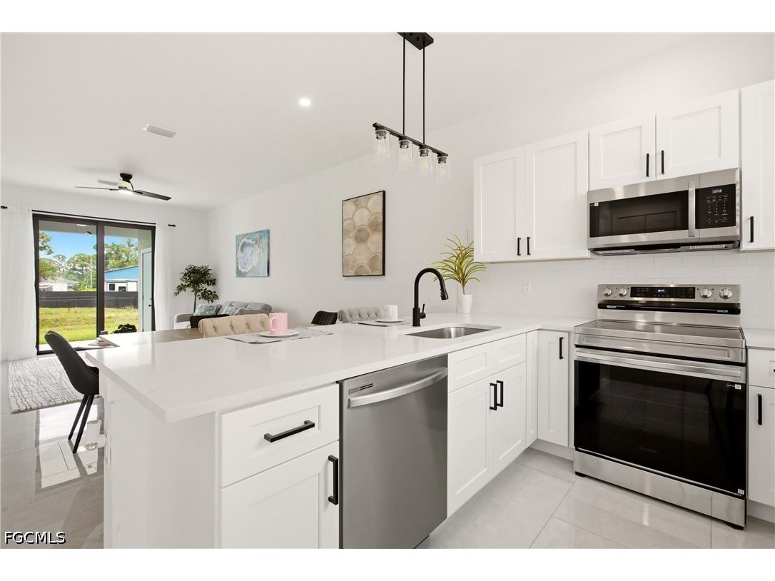 4818/4820 Golfview Boulevard Lehigh Acres FL 33973 2026027982 image10