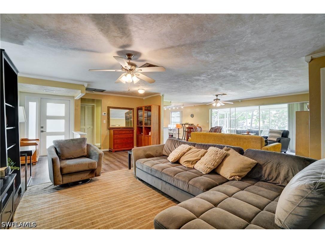 4818 Tahiti Lane Naples FL 34112 226018532 image10