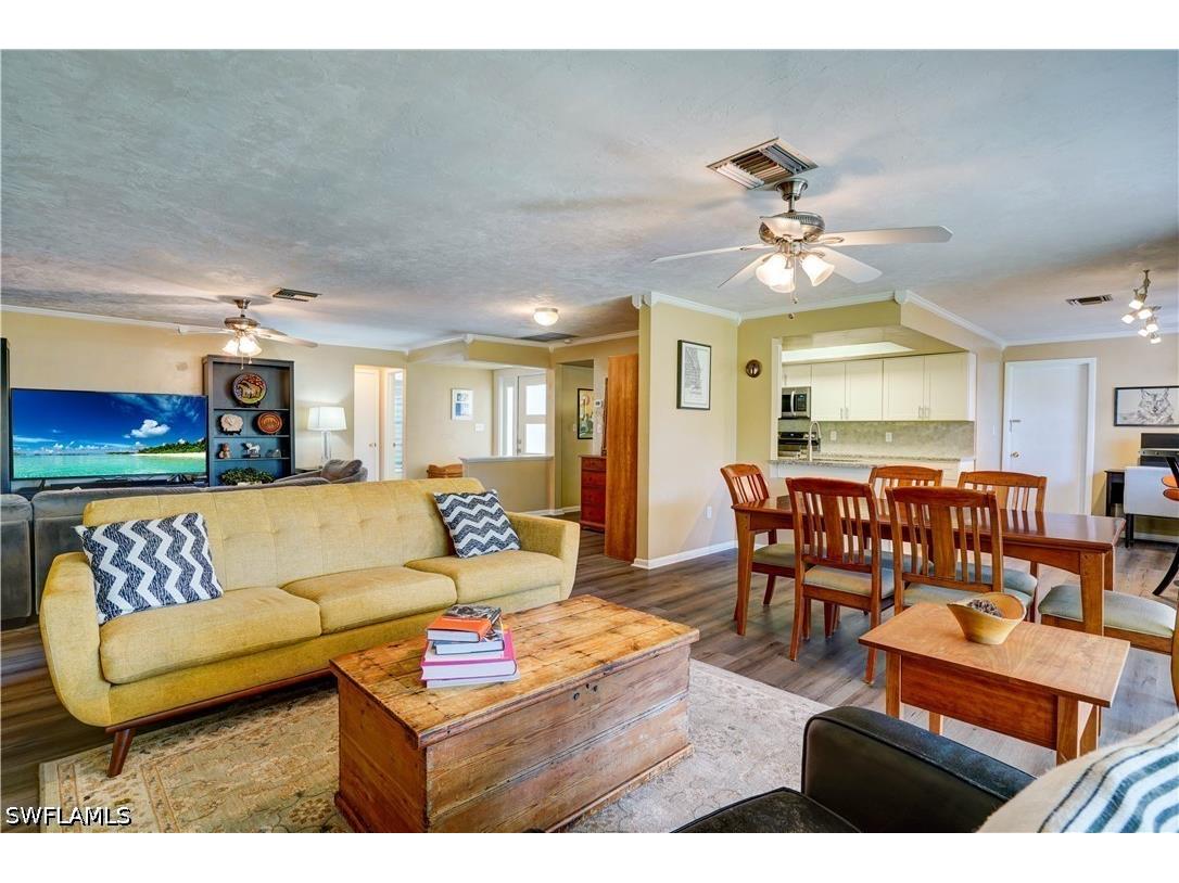 4818 Tahiti Lane Naples FL 34112 226018532 image3