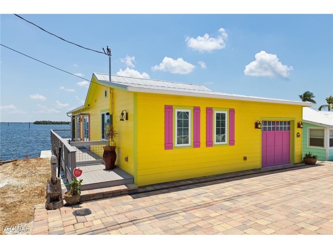 4819 Pine Island Road NW Matlacha FL 33993 2026006579 image4