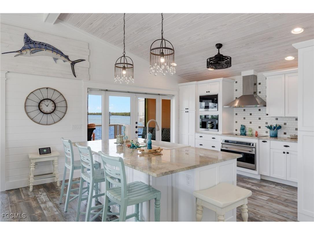 4819 Pine Island Road NW Matlacha FL 33993 2026006579 image7