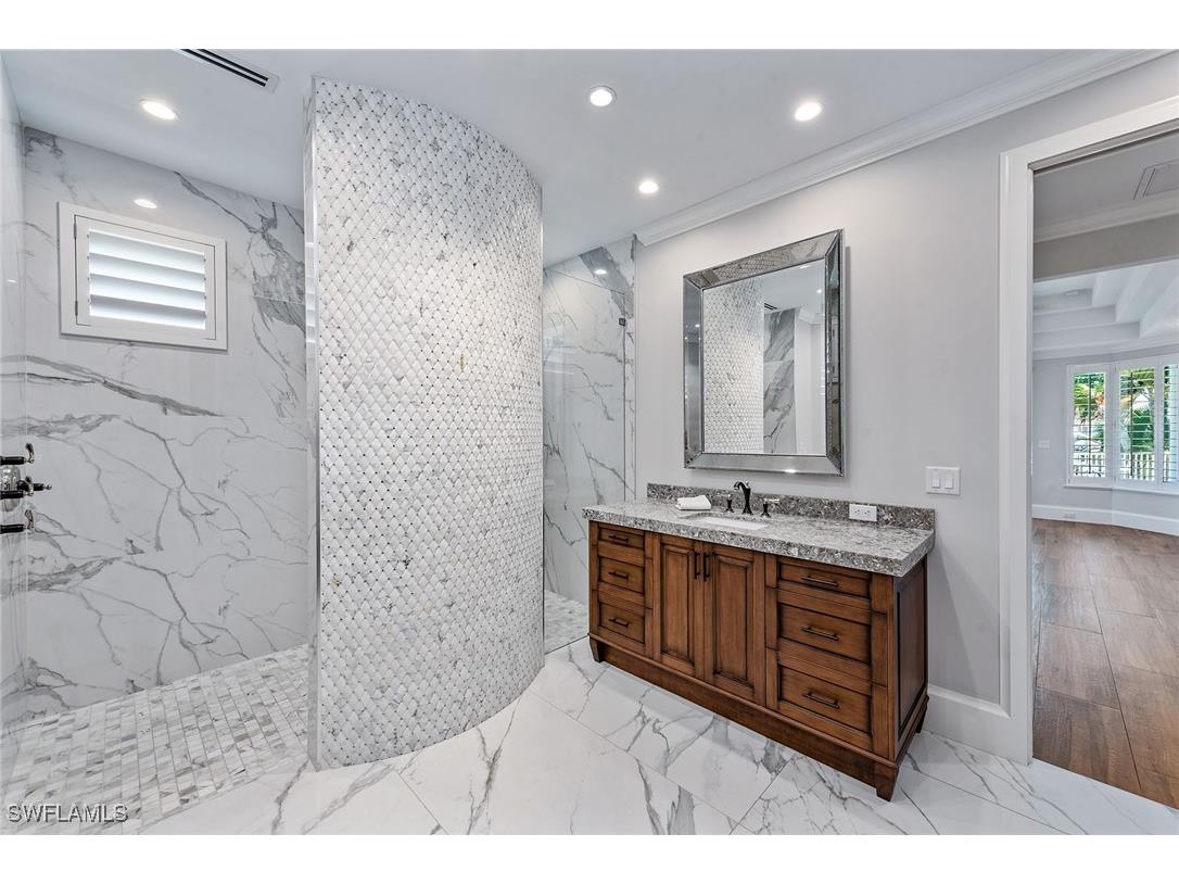 482 Clifton Court Marco Island FL 34145 225068348 image17